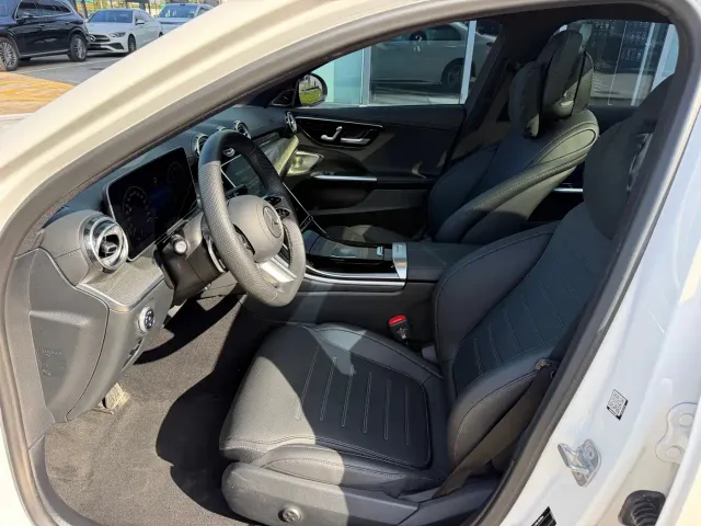 Mercedes-Benz C-Class — Фото автомобиля 15