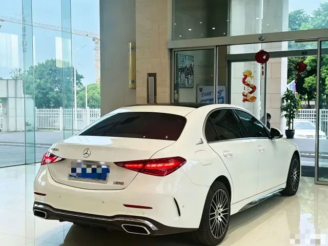 Mercedes-Benz C-Class — Фото автомобиля 9