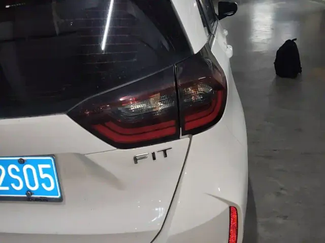 Honda Fit — Фото автомобиля 7