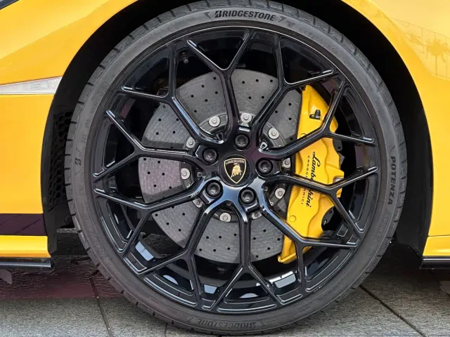 Lamborghini Huracan — Фото автомобиля 8