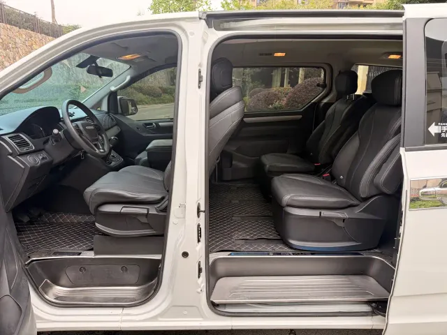 Maxus G10 — Фото автомобиля 25