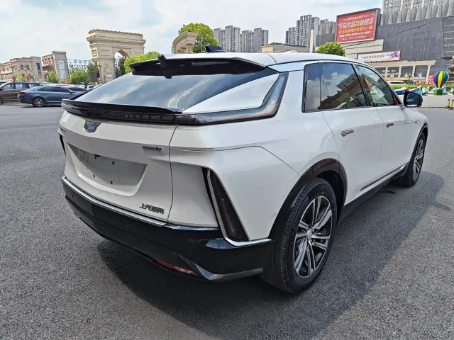 Cadillac Lyriq — Фото автомобиля 6