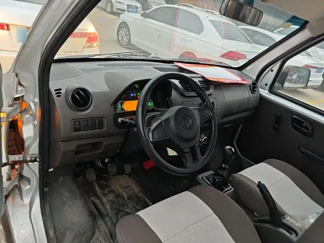 Dongfeng Xiaokang DFSK C31 — Фото автомобиля 9