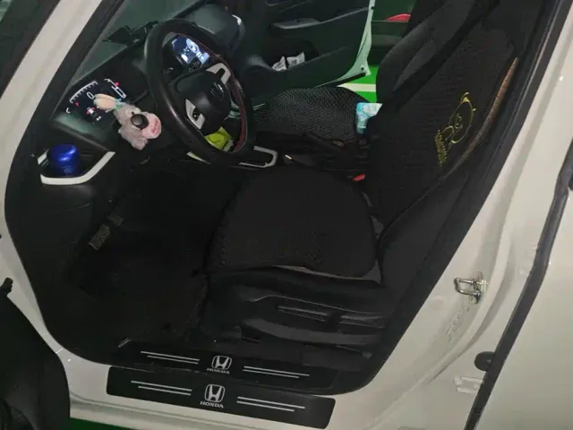 Honda Fit — Фото автомобиля 9