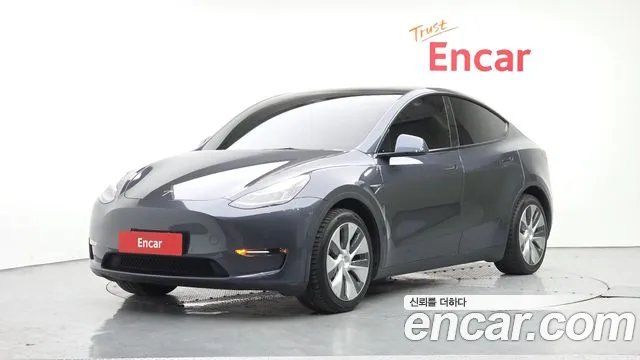 Фотография автомобиля — Tesla Model Y