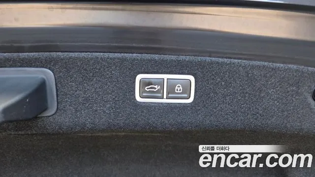Genesis G90 Бензин 3.5 турбо AWD — Фото автомобиля 8