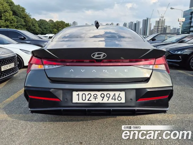 Hyundai Avante CN7 — Фото автомобиля 5