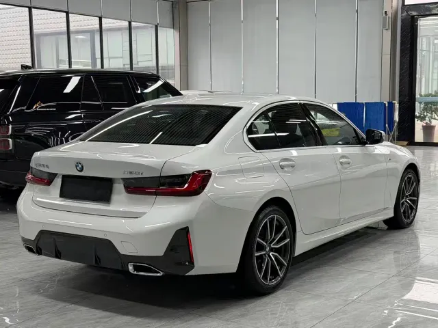 BMW 3 Series — Фото автомобиля 5