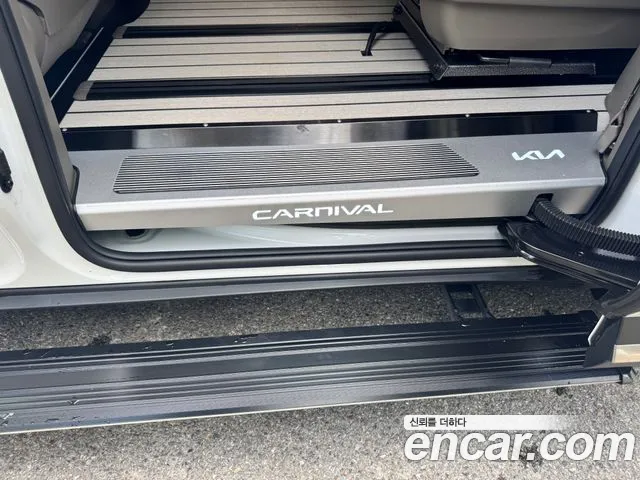 Kia Carnival 4th Gen — Фото автомобиля 15