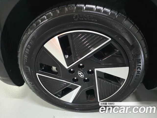 Hyundai Ioniq5 — Фото автомобиля 5