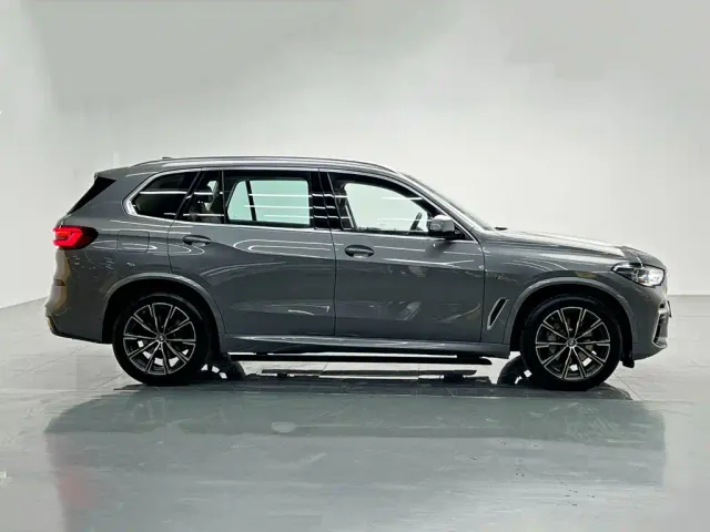 BMW X5 — Фото автомобиля 7