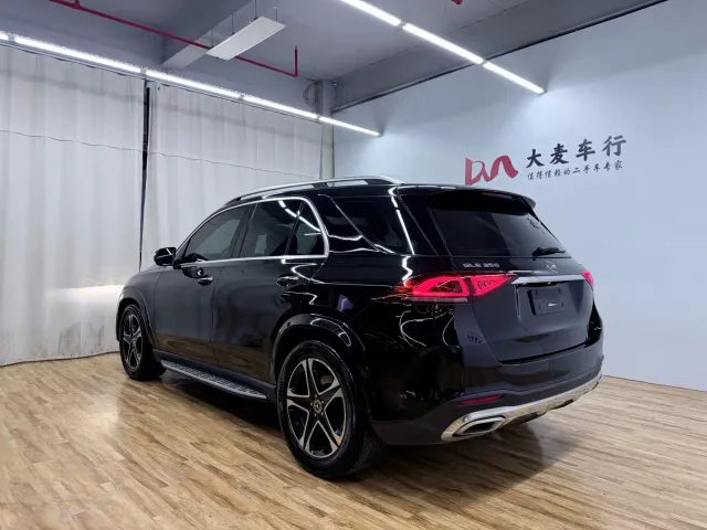 Mercedes-Benz GLE-Class — Фото автомобиля 4