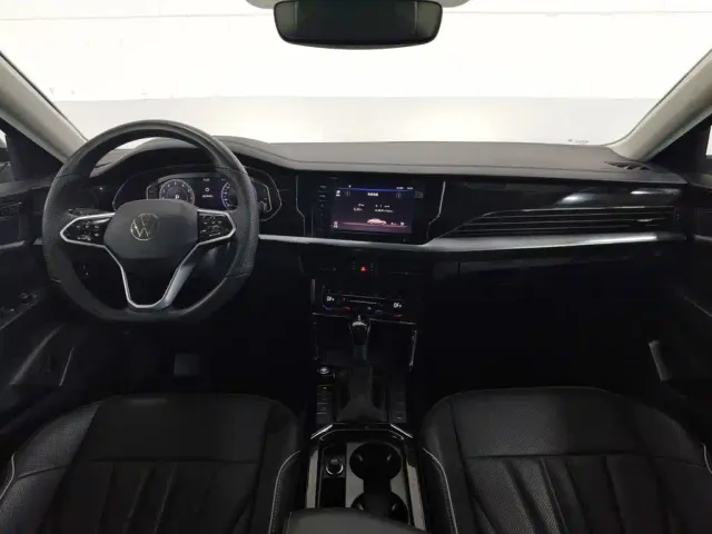 Volkswagen Passat — Фото автомобиля 5