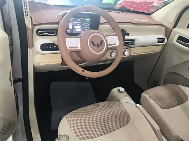 Wuling Hongguang Mini EV — Фото автомобиля 9