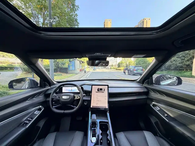 Geely Boyue — Фото автомобиля 8