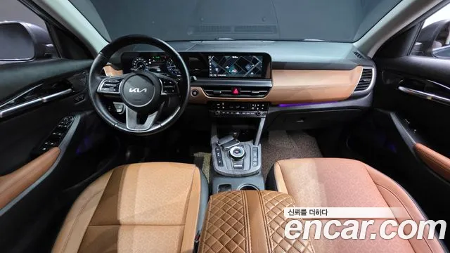 Kia Seltos Бензин 1.6 турбо 2WD — Фото автомобиля 4