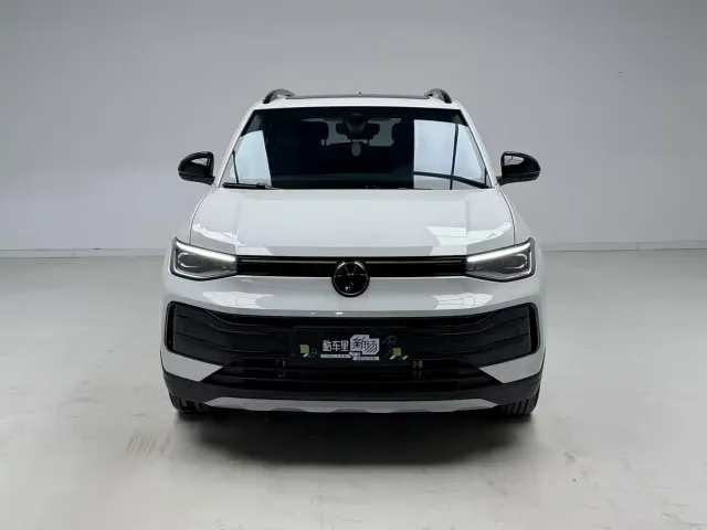 Volkswagen Tharu — Фото автомобиля 2