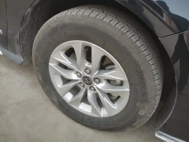Toyota Granvia — Фото автомобиля 6