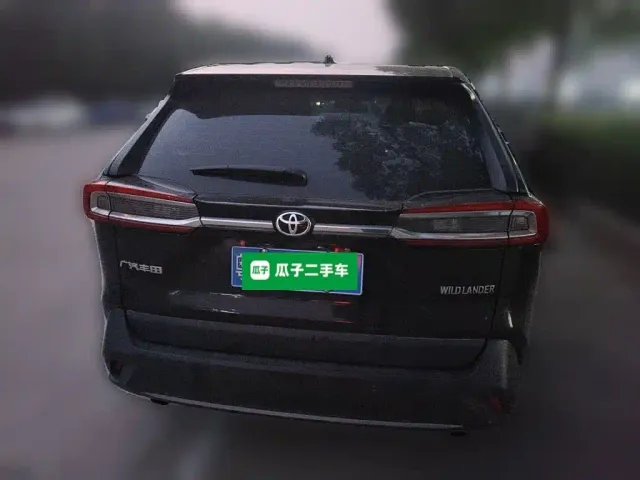 Toyota Wildlander — Фото автомобиля 3