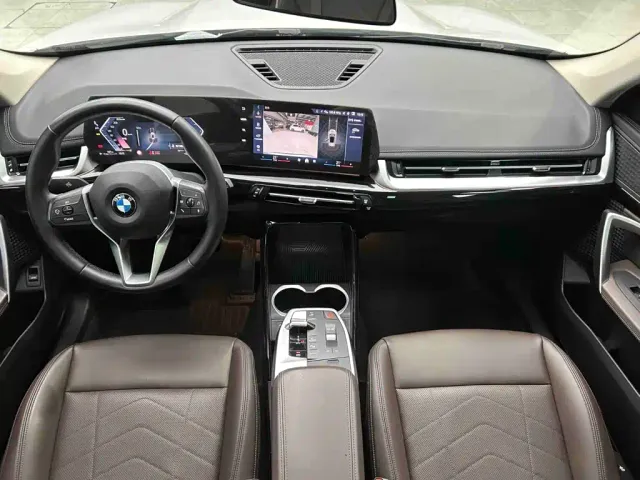 BMW X1 — Фото автомобиля 13