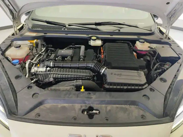BYD Seal 06 — Фото автомобиля 10