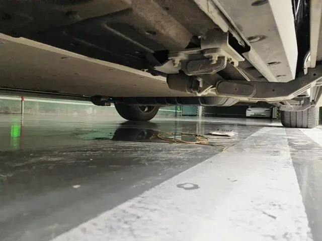 Li Auto L8 — Фото автомобиля 8