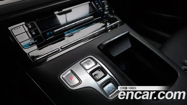 Hyundai Grandeur Новый Grandeur IG 3.0 LPi (Для проката) — Фото автомобиля 9