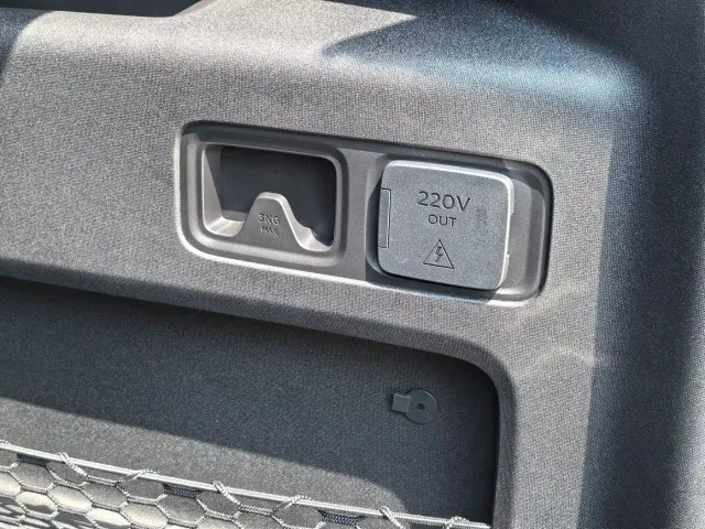 iCAR V27 — Фото автомобиля 17