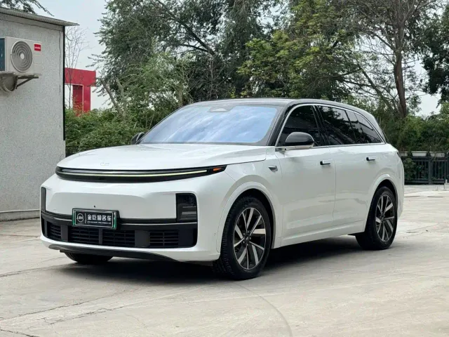 Фотография автомобиля — Li Auto L7