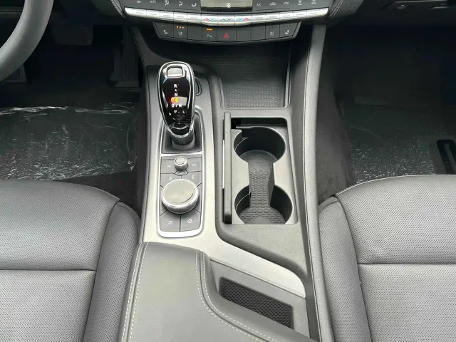 Cadillac CT5 — Фото автомобиля 12