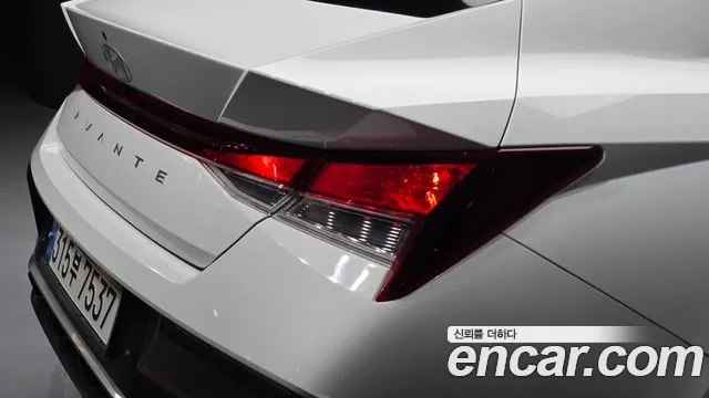 Hyundai Avante — Фото автомобиля 8