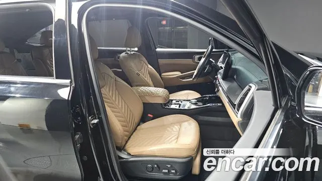 Kia Sorento Новый Sorento 4 поколение Бензин 2.5T 2WD — Фото автомобиля 26