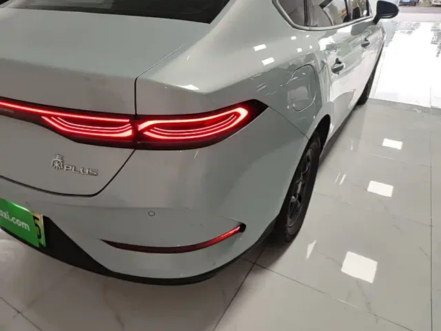 BYD Qin PLUS — Фото автомобиля 7