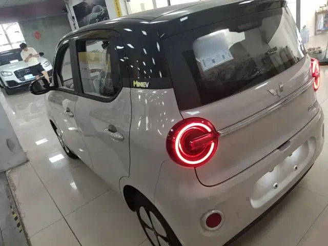 Wuling Hongguang Mini EV — Фото автомобиля 4