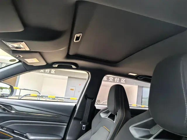 Changan X5 Plus — Фото автомобиля 8