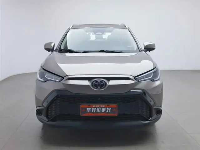 Toyota Frontlander — Фото автомобиля 2