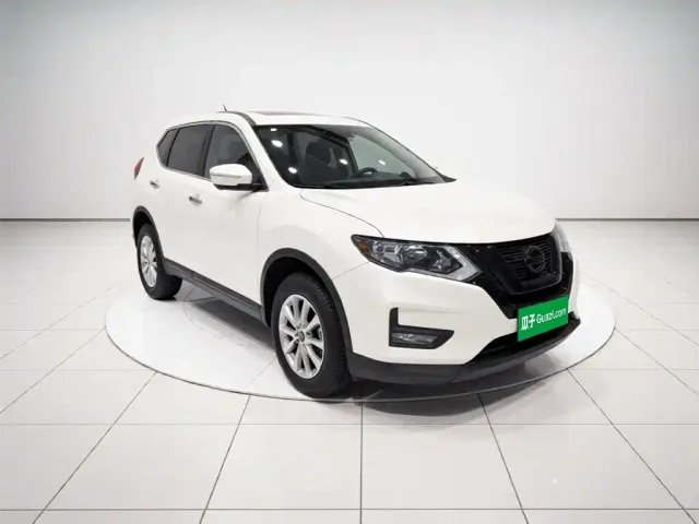Nissan X-Trail — Фото автомобиля 3