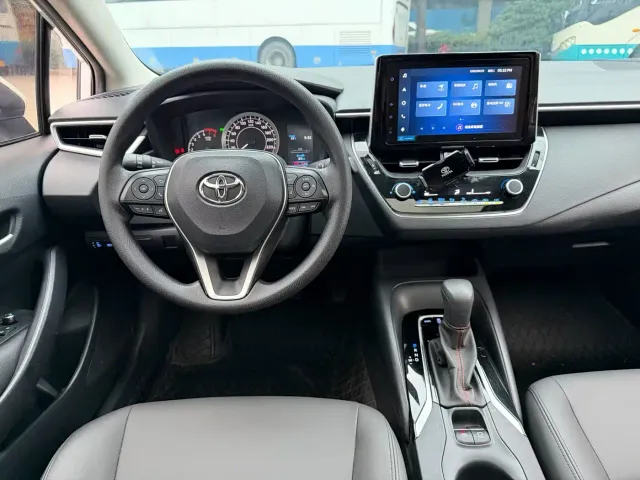 Toyota Corolla — Фото автомобиля 6