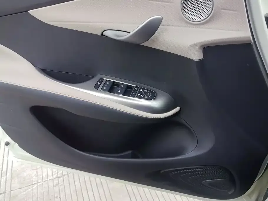 BYD Dolphin 2025 420km Freedom Edition — Фото автомобиля 7