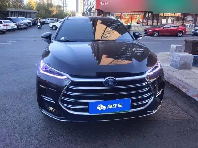 BYD Tang — Фото автомобиля 2