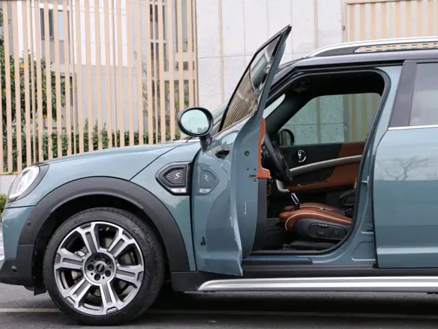 MINI Countryman — Фото автомобиля 9