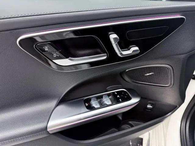 Mercedes-Benz C-Class — Фото автомобиля 6
