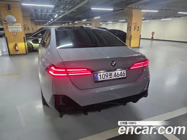 BMW 5 Series G60 — Фото автомобиля 3