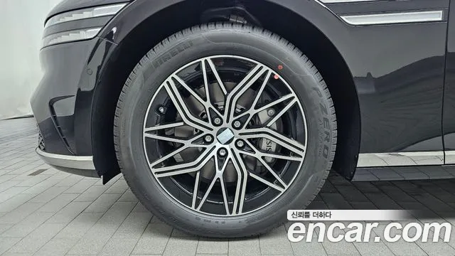 Genesis G90 RS4 — Фото автомобиля 5