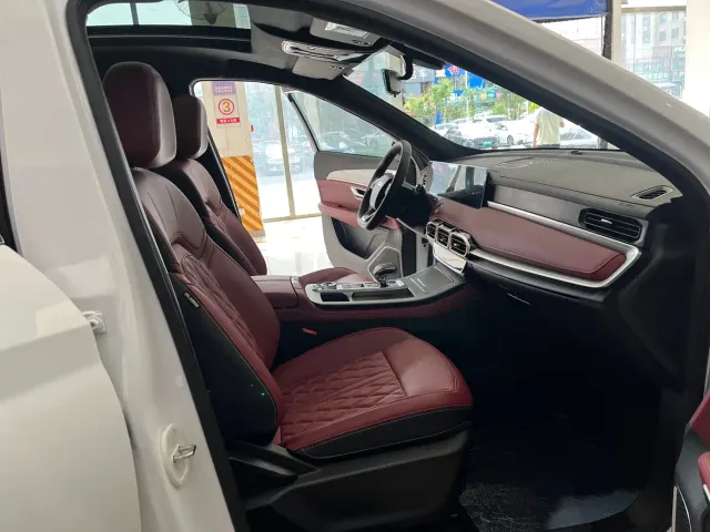 Jetour X70 Plus — Фото автомобиля 10
