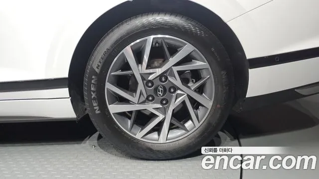 Hyundai Grandeur GN7 — Фото автомобиля 6