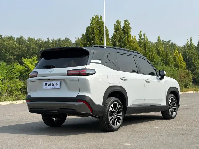Wuling Starlight 560 — Фото автомобиля 4