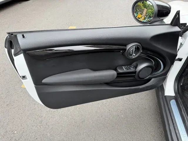 MINI Hatch — Фото автомобиля 6