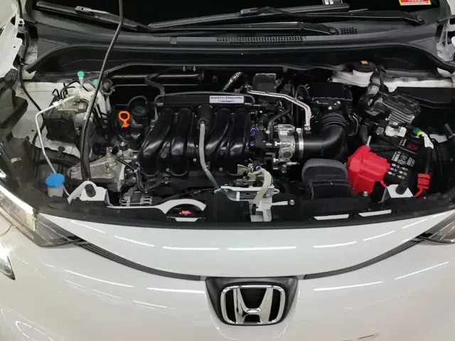 Honda Fit — Фото автомобиля 10