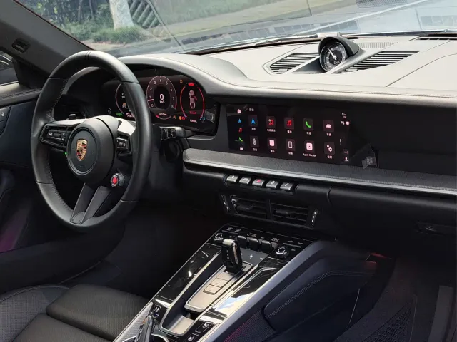 Porsche 911 — Фото автомобиля 12